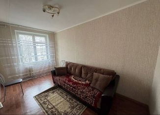 Сдам в аренду 2-комнатную квартиру, 44 м2, Москва, улица Каховка, 16к1, метро Каховская