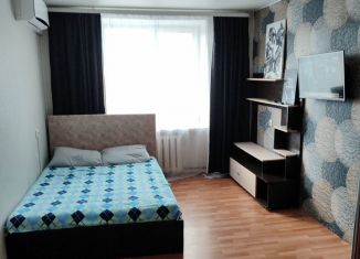 Сдается в аренду трехкомнатная квартира, 55 м2, Кириши, проспект Ленина, 17