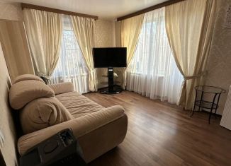 Продаю однокомнатную квартиру, 32.1 м2, Лобня, улица Иванищенко, 6