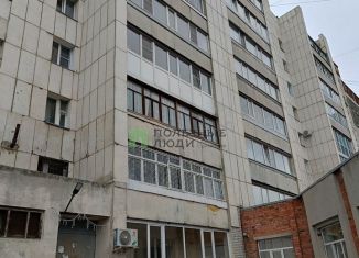 Пятикомнатная квартира на продажу, 100.4 м2, Курган, 3-й микрорайон, 20А