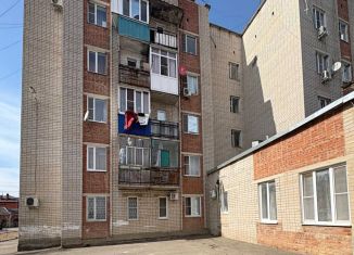 Продается однокомнатная квартира, 30.1 м2, Армавир, улица 11-я Линия, 1