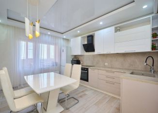 Продается 3-комнатная квартира, 110 м2, Краснодар, улица Димитрова, 3/1, микрорайон Дубинка