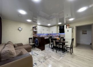 Продается трехкомнатная квартира, 77.4 м2, Челябинская область, улица Университетская Набережная, 56