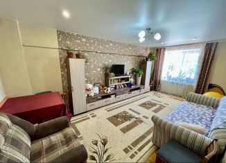 Трехкомнатная квартира на продажу, 59.7 м2, Ижевск, улица Ленина, 111