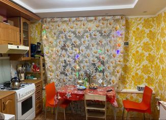 Продаю 4-ком. квартиру, 78.2 м2, Соль-Илецк, Уральская улица, 26А