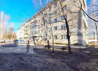 Продам 2-ком. квартиру, 43.7 м2, поселок Караваево, улица Учебный Городок, 28