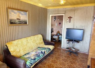 Продажа четырехкомнатной квартиры, 73.2 м2, Киров, Октябрьский проспект, 14