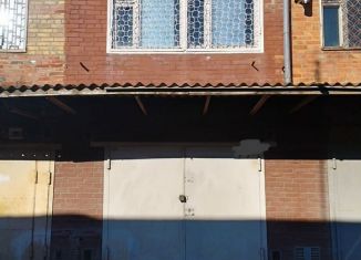 Продам гараж, 30 м2, Армавир, улица Матвеева, 151А