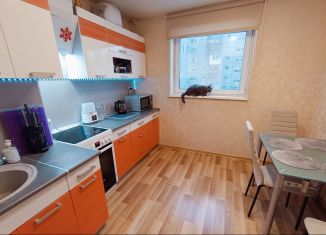 Продаю 1-комнатную квартиру, 32.4 м2, Мурманск, улица Капитана Маклакова, 10