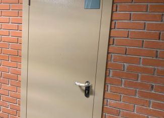 Продаю гараж, 10 м2, Тюмень, улица Николая Машарова, 8