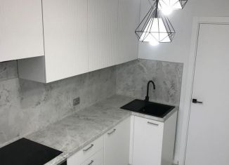 Сдаю в аренду 1-ком. квартиру, 42 м2, Кстово, Полевая улица, 5к2
