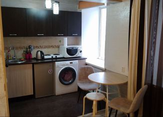 Продается двухкомнатная квартира, 42 м2, Ишим, улица Карла Маркса