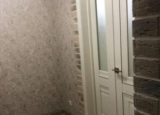 Продаю 1-ком. квартиру, 37 м2, Моздок, улица Орджоникидзе, 75