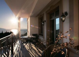 Продается 3-комнатная квартира, 134.2 м2, посёлок городского типа Ореанда, посёлок городского типа Ореанда, 60Гк3