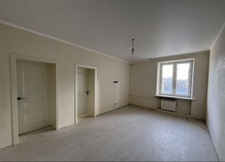 Продаю 4-ком. квартиру, 90.3 м2, Оренбург, улица 8 Марта, 30
