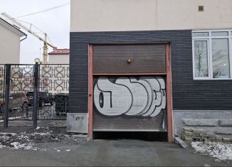 Сдам в аренду гараж, 24 м2, Екатеринбург, улица Горького, 51