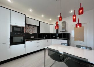 Продаю 2-ком. квартиру, 100 м2, Краснодар, Длинная улица, 124, Длинная улица