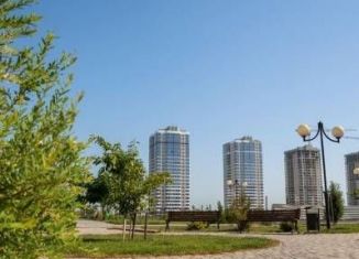 Продается 3-ком. квартира, 78 м2, Краснодар, бульвар Адмирала Пустошкина, 11к3, ЖК Титаны