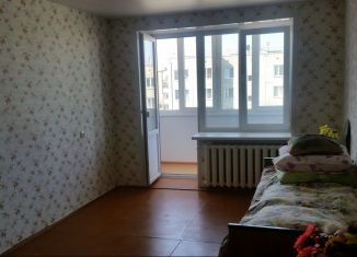 Продается трехкомнатная квартира, 61 м2, Вятские Поляны, улица Азина, 17