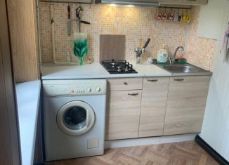 Сдается трехкомнатная квартира, 45 м2, Сочи, Цветной бульвар, микрорайон Заречный