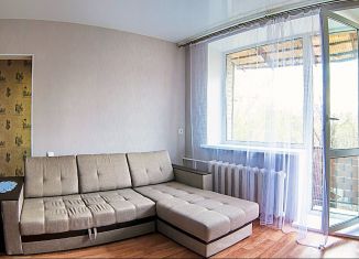 Сдается в аренду двухкомнатная квартира, 43 м2, Москва, Симферопольский бульвар, 14, метро Нахимовский проспект