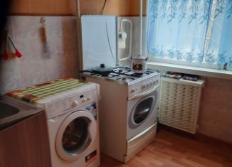 Продам 4-ком. квартиру, 62 м2, Рославль, 17-й микрорайон, 15