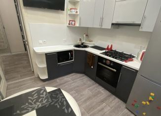 Продам 2-ком. квартиру, 49.6 м2, Пикалёво, Спортивная улица, 4