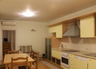 Сдам 2-ком. квартиру, 80 м2, Москва, улица Усиевича, 8, улица Усиевича