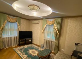 Аренда трехкомнатной квартиры, 70 м2, Сочи, Севастопольская улица, 27А, микрорайон Завокзальный