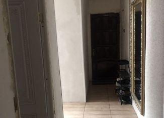 Продам 5-комнатную квартиру, 64.2 м2, Грозный, 2-й микрорайон