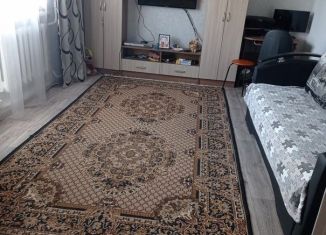 Аренда трехкомнатной квартиры, 65 м2, Елец, Октябрьская улица, 82