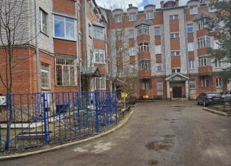 2-комнатная квартира на продажу, 84 м2, Старая Русса, Александровская улица, 30
