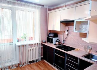 Двухкомнатная квартира на продажу, 53.2 м2, Новочебоксарск, улица Винокурова, 43