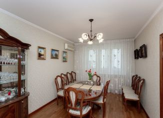 Продам трехкомнатную квартиру, 143 м2, Волгоградская область, улица 50 лет Октября, 30