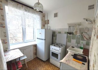 Сдается в аренду 2-комнатная квартира, 45 м2, Екатеринбург, улица Баумана, 32А, метро Уралмаш