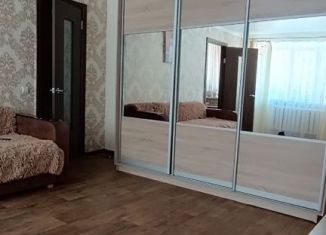Продается 2-комнатная квартира, 45 м2, Челябинская область, улица имени Газеты Правда, 44