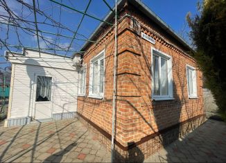 Дом на продажу, 92.4 м2, станица Новолеушковская, площадь имени Клары Лучко