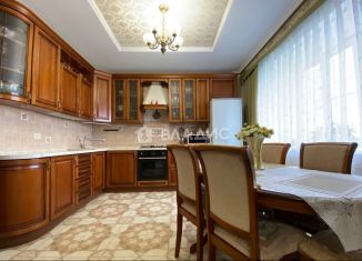 Продаю 3-комнатную квартиру, 95 м2, Калужская область, улица Кибальчича, 28