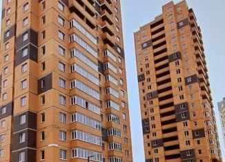 Трехкомнатная квартира на продажу, 82 м2, Ростовская область, проспект Солженицына, 15с1