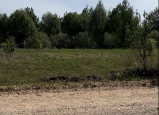 Продаю земельный участок, 190 сот., Новгородская область, деревня Чавницы, 32