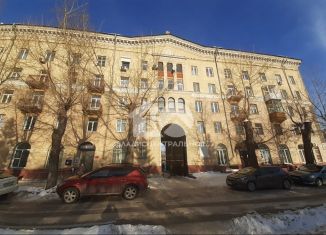 Продается двухкомнатная квартира, 54.7 м2, Новосибирск, проспект Дзержинского, 1А, метро Золотая Нива