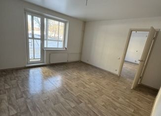 Продажа четырехкомнатной квартиры, 76 м2, Челябинск