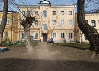 Продажа двухкомнатной квартиры, 50.5 м2, Псков, Советская улица, 43