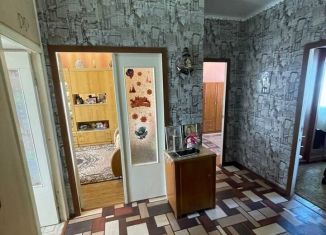 Трехкомнатная квартира на продажу, 71.4 м2, Астрахань, улица Адмирала Нахимова, 95
