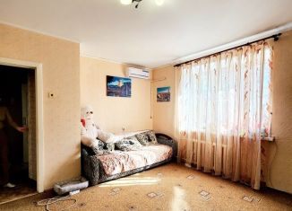 Продается 1-комнатная квартира, 33.3 м2, Волгоградская область, улица Быстрова, 64