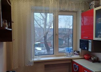 Продам двухкомнатную квартиру, 44.4 м2, Кемеровская область, улица Черняховского, 1