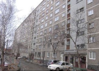 Продам 2-комнатную квартиру, 48 м2, Екатеринбург, улица Пехотинцев, 10, улица Пехотинцев