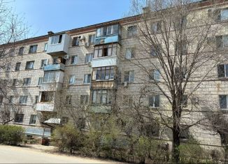 Продажа 3-комнатной квартиры, 64.8 м2, Волгоград, Дзержинский район, улица Калеганова, 3