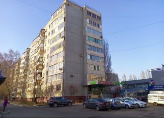 Продается 3-комнатная квартира, 62 м2, Оренбургская область, улица Чкалова, 42