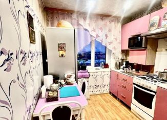 Продаю двухкомнатную квартиру, 46 м2, Мурманск, улица Свердлова, 4к2